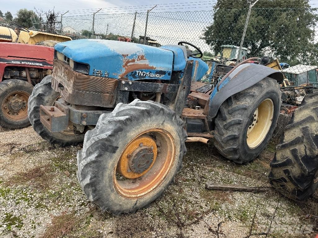 New Holland TN 75 Traktorit