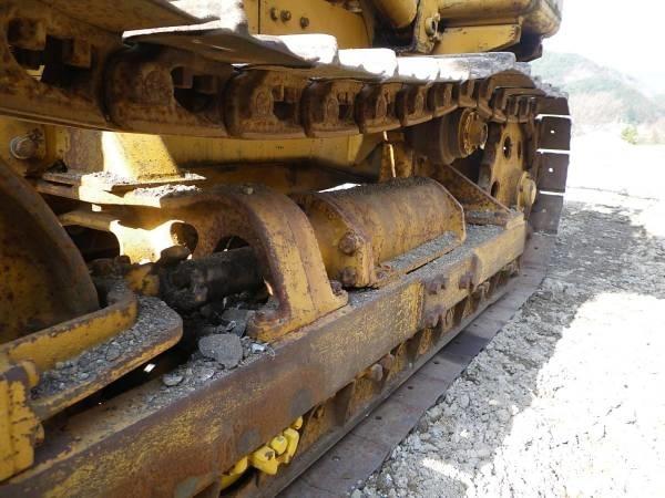 Komatsu D20S-3 Telaketjupuskutraktorit