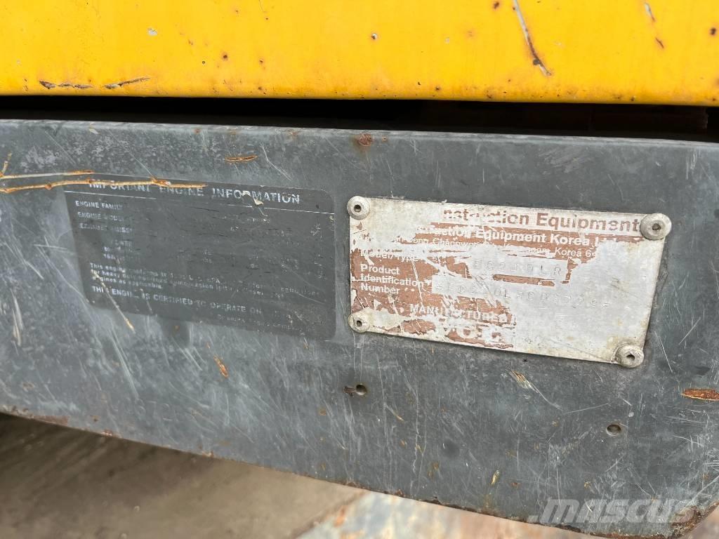 Volvo EC 240 LR Pitkävartiset kaivinkoneet