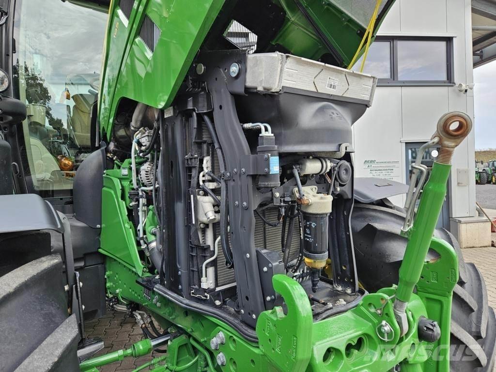 John Deere 6R195 Traktorit