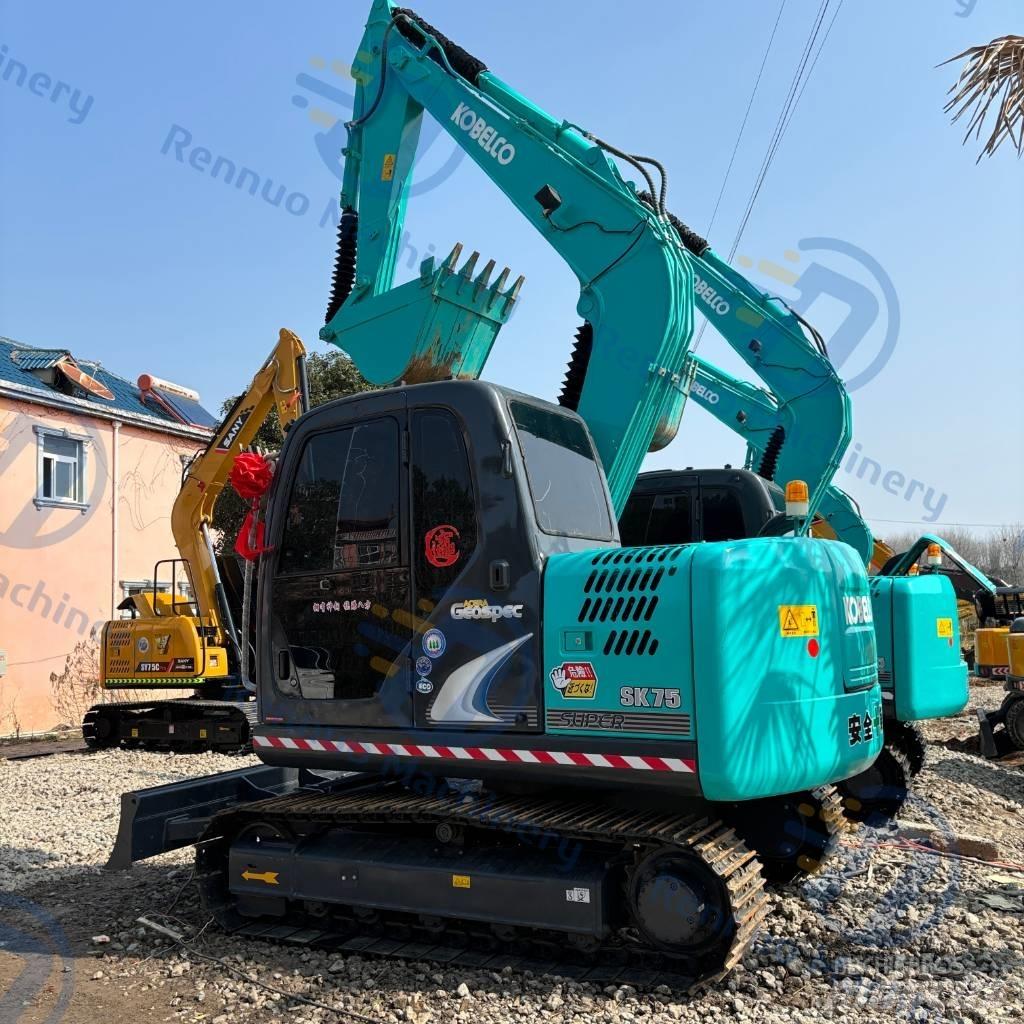 Kobelco SK75 Telakaivukoneet