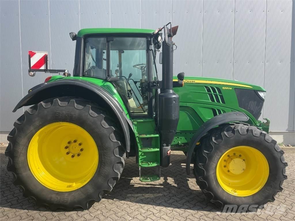John Deere 6195M Traktorit