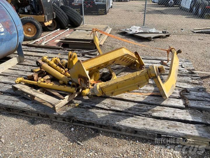 CAT 140H Scarifier Muut