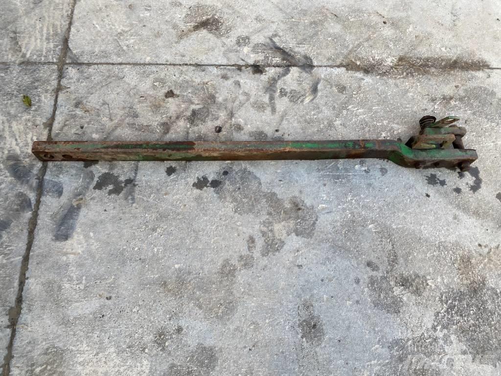 John Deere 4755 Traktorit