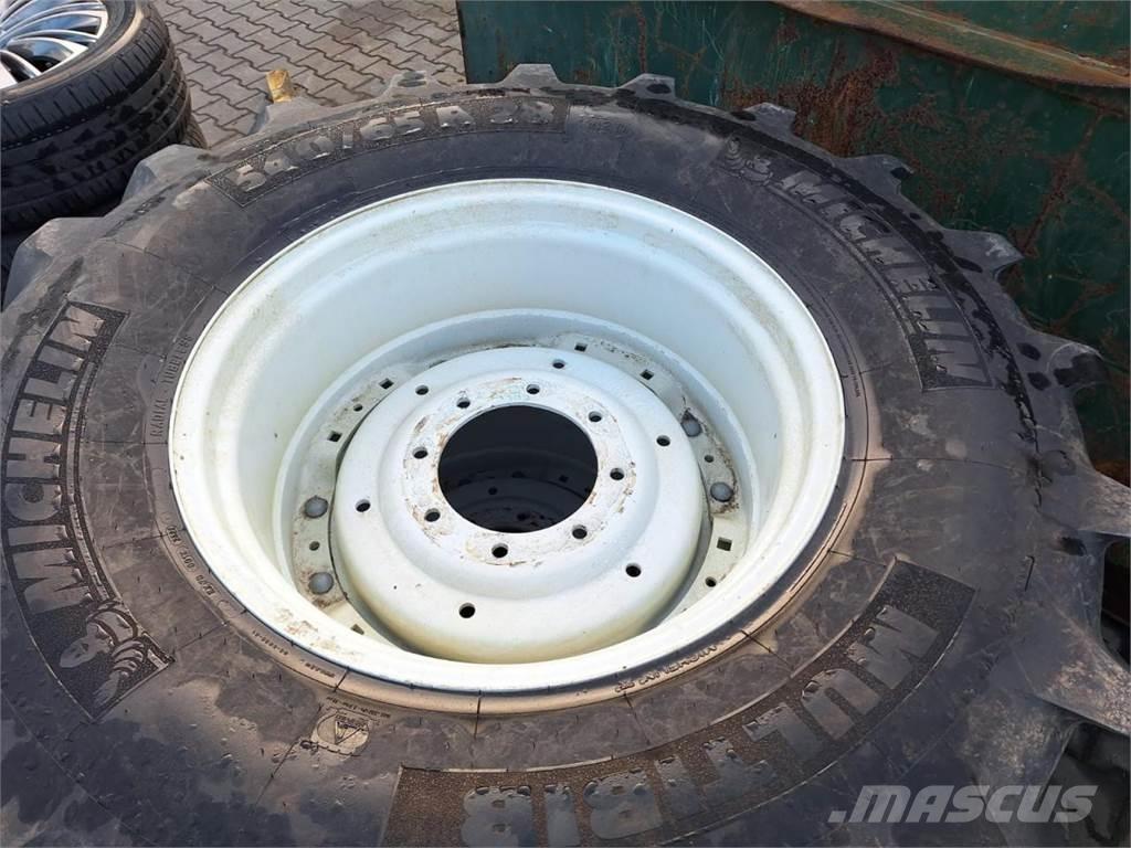 Michelin 540/65R28 Renkaat ja vanteet