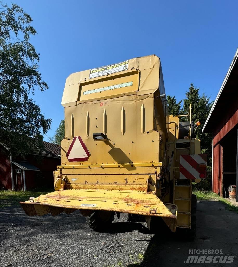 New Holland TX 34 Leikkuupuimurit