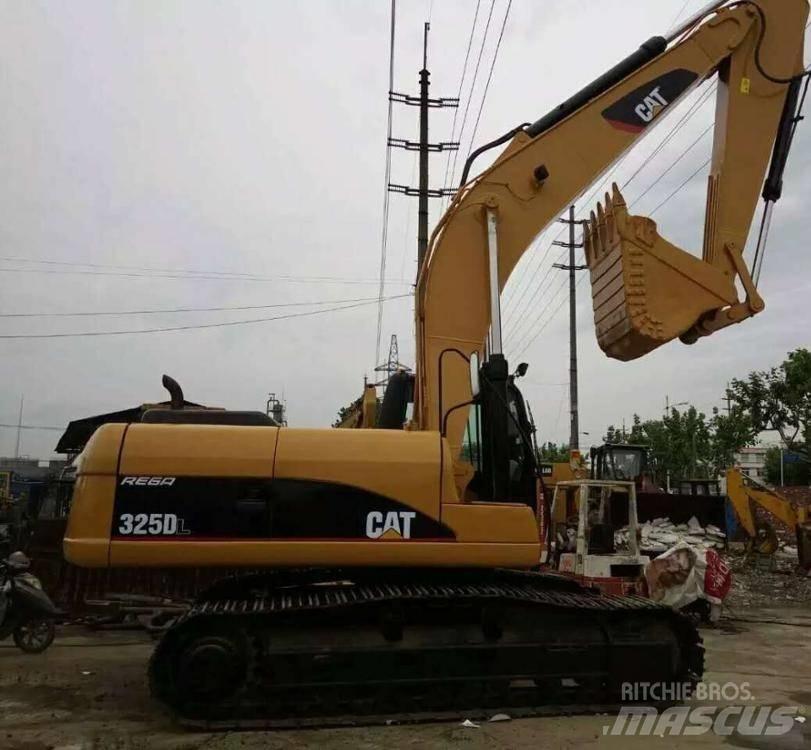 CAT 325DL Telakaivukoneet