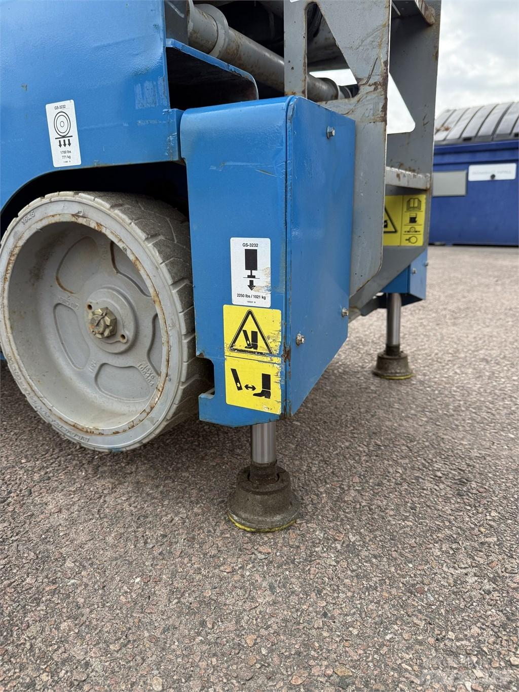 Genie GS3232 Saksilavat