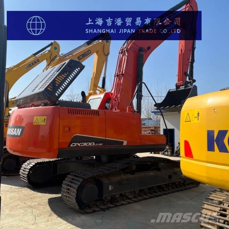Doosan DX 300 Telakaivukoneet