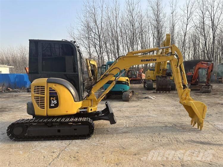 Komatsu PC35MR-2 Telakaivukoneet