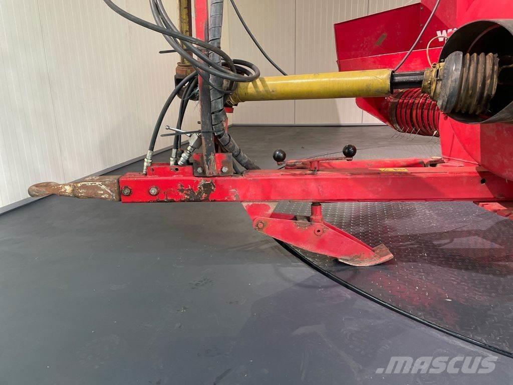 Welger AP 730 Kanttipaalaimet