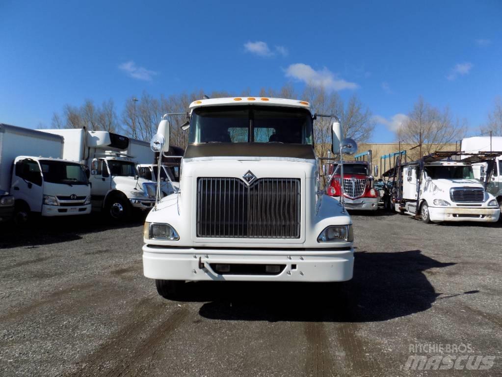 International 9200 i Vetopöytäautot