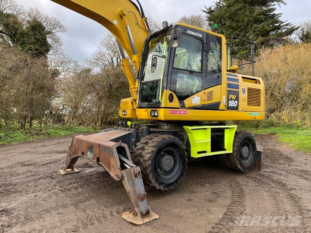 Komatsu PW 180-11 Pyöräkaivukoneet