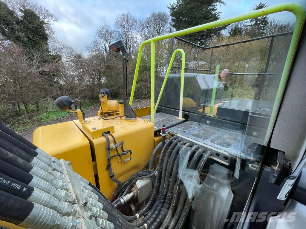 Komatsu PW 180-11 Pyöräkaivukoneet