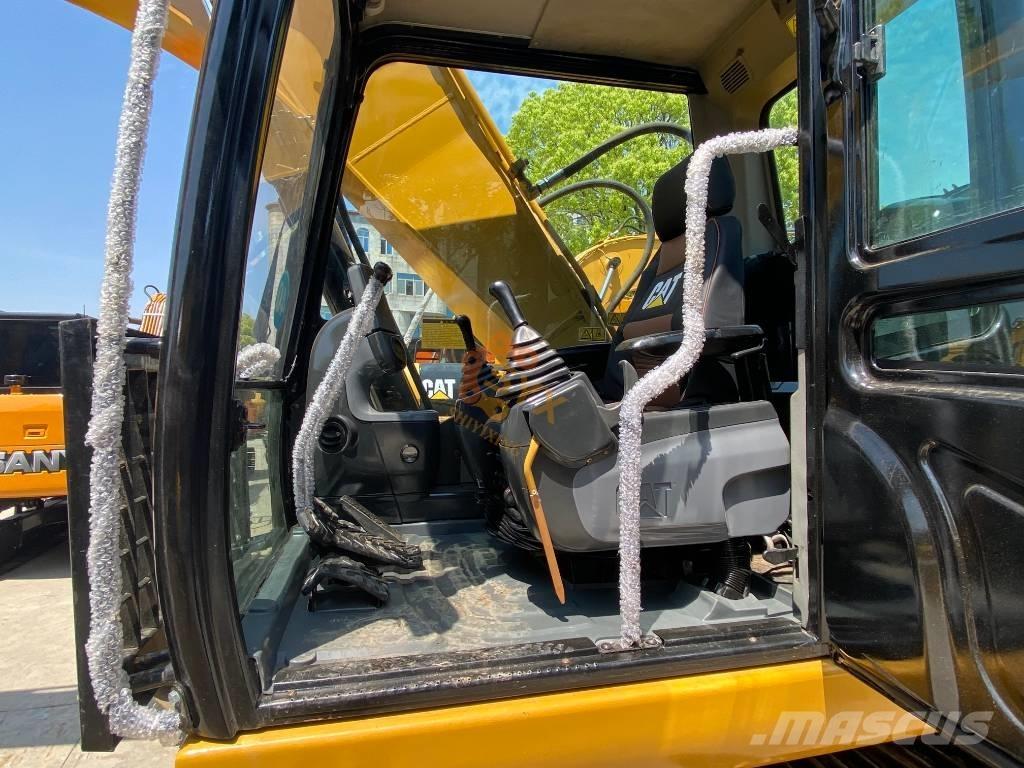 CAT 320 D Telakaivukoneet