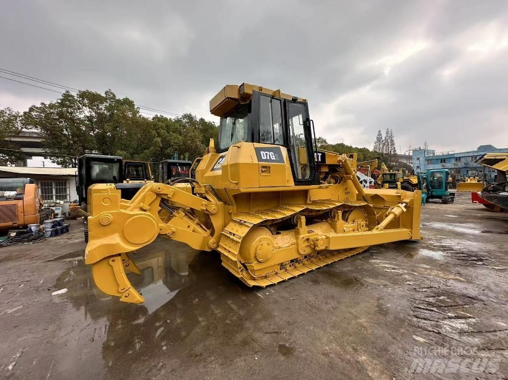 CAT D 7 G Telaketjupuskutraktorit