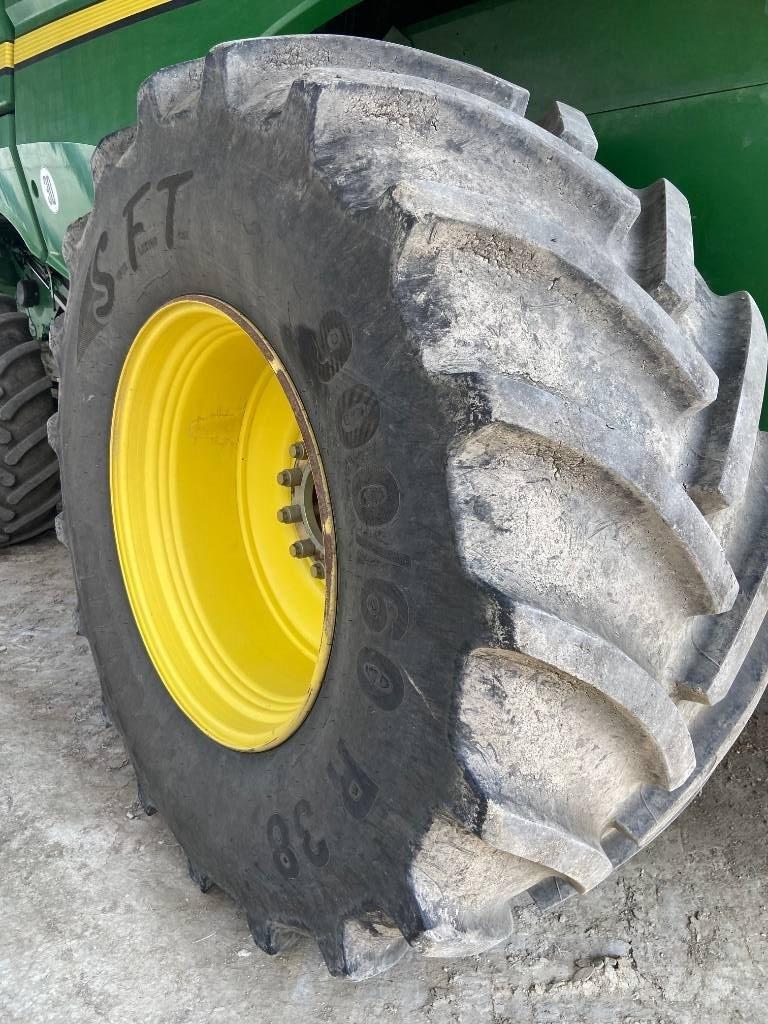 John Deere S 670 i Leikkuupuimurit