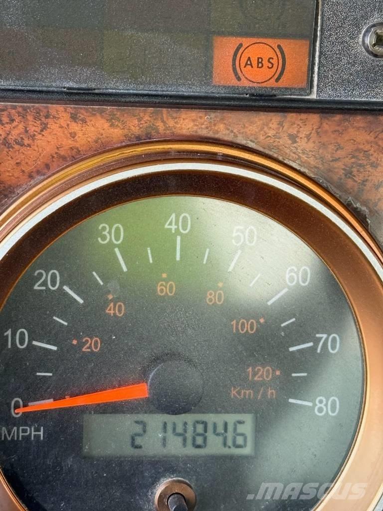 Kenworth T 300 Vesisäiliöautot