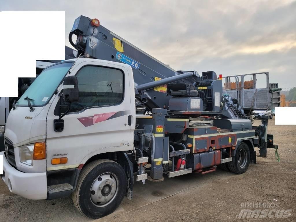 Horyong SKY 2804N Nostolava-autot