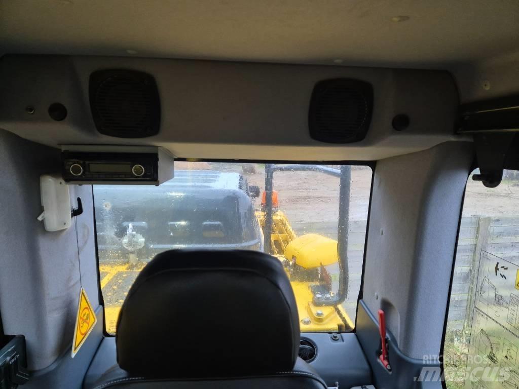 Komatsu PC210 LC-11 Telakaivukoneet