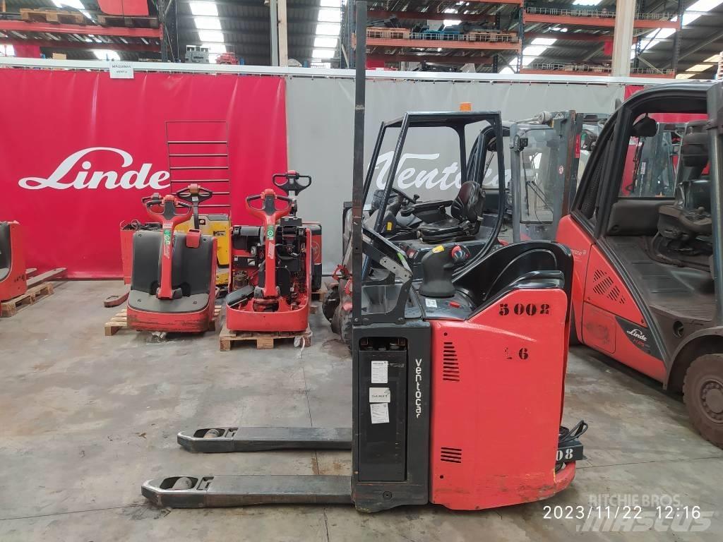 Linde T20 SP Lavansiirtotrukit ajotasolla