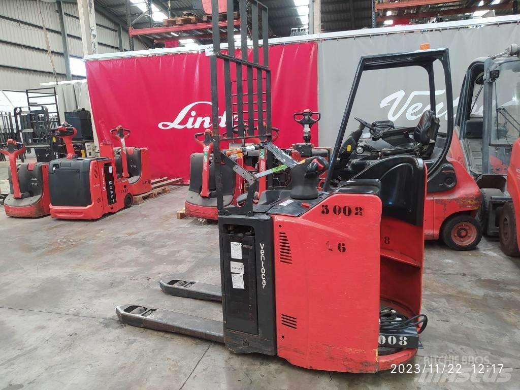 Linde T20 SP Lavansiirtotrukit ajotasolla