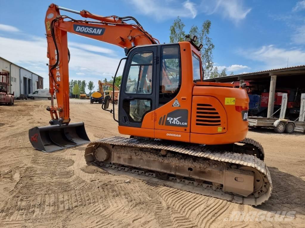 Doosan DX 140 LC-3 Telakaivukoneet