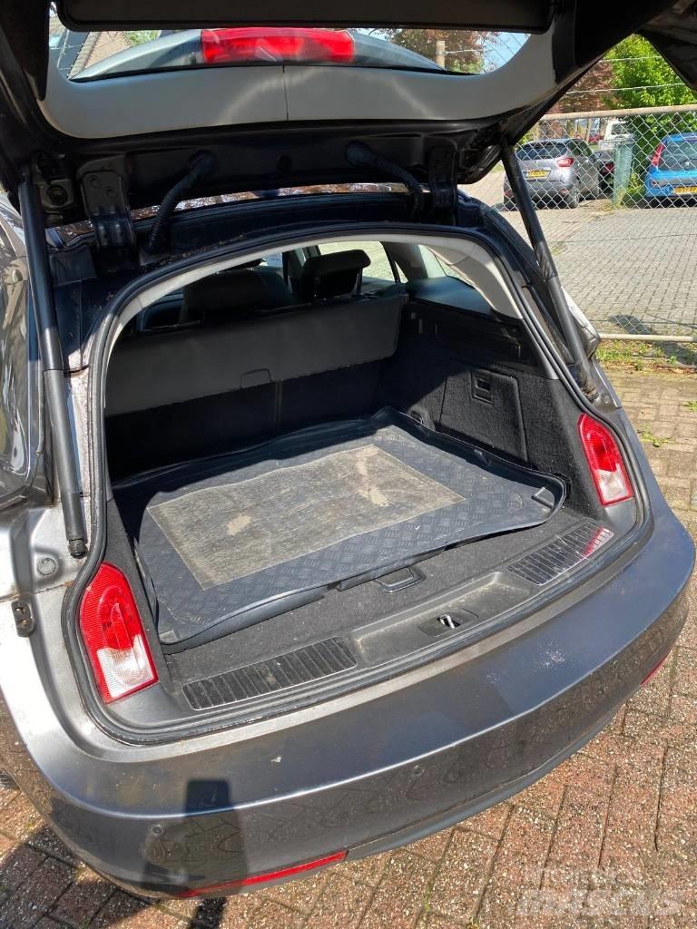 Opel Insignia Henkilöautot