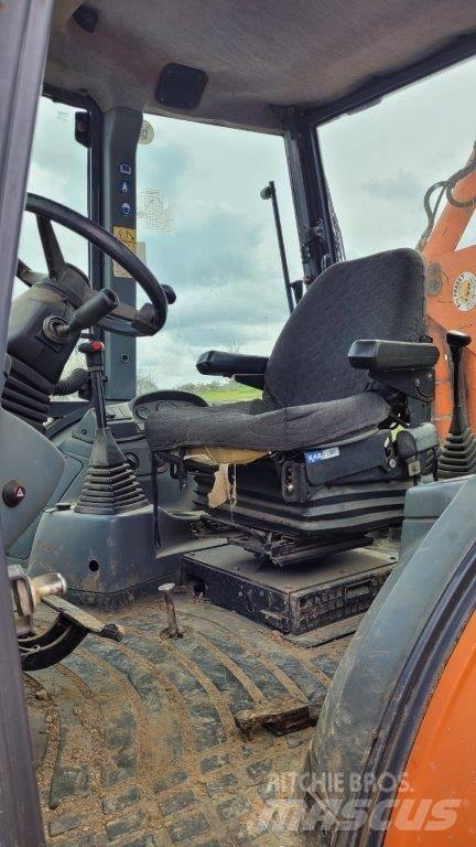 Fiat-Hitachi FB 100 Kaivurikuormaajat