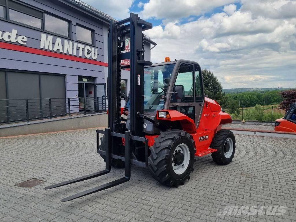 Manitou M26-4 Maastotrukit