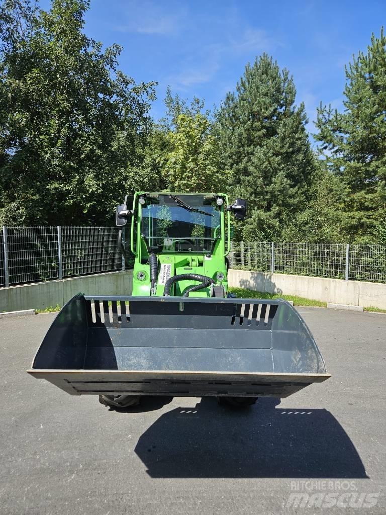 Avant 760 I Yleiskuormaajat