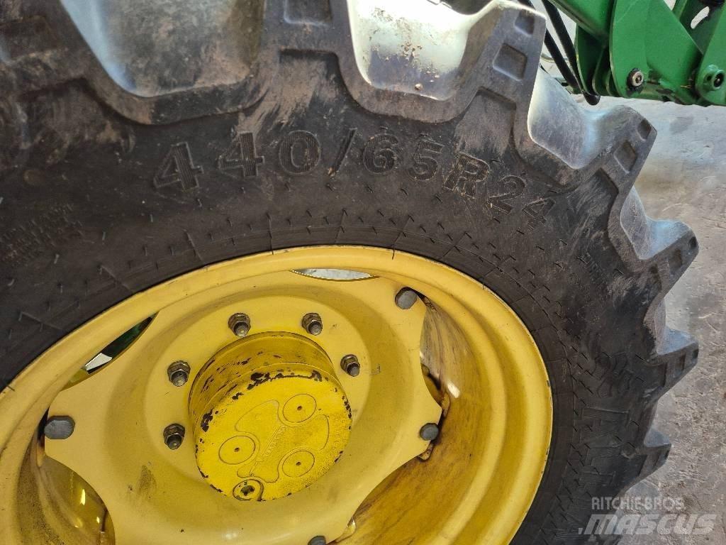 John Deere 5100R Traktorit