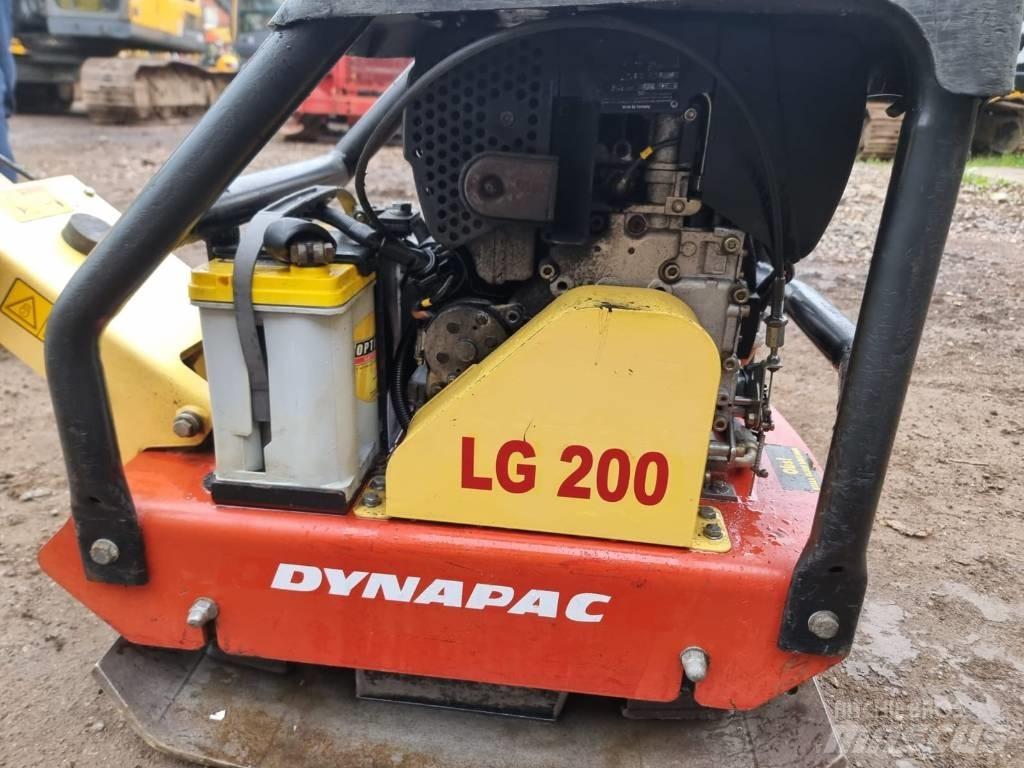 Dynapac LG 200 Tärylevyt