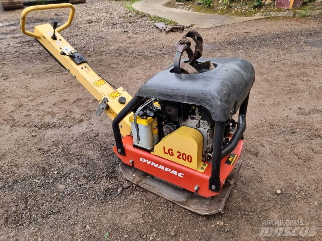 Dynapac LG 200 Tärylevyt