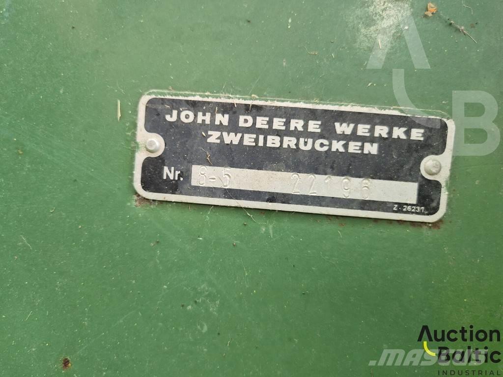 John Deere 935 Leikkuupuimurit