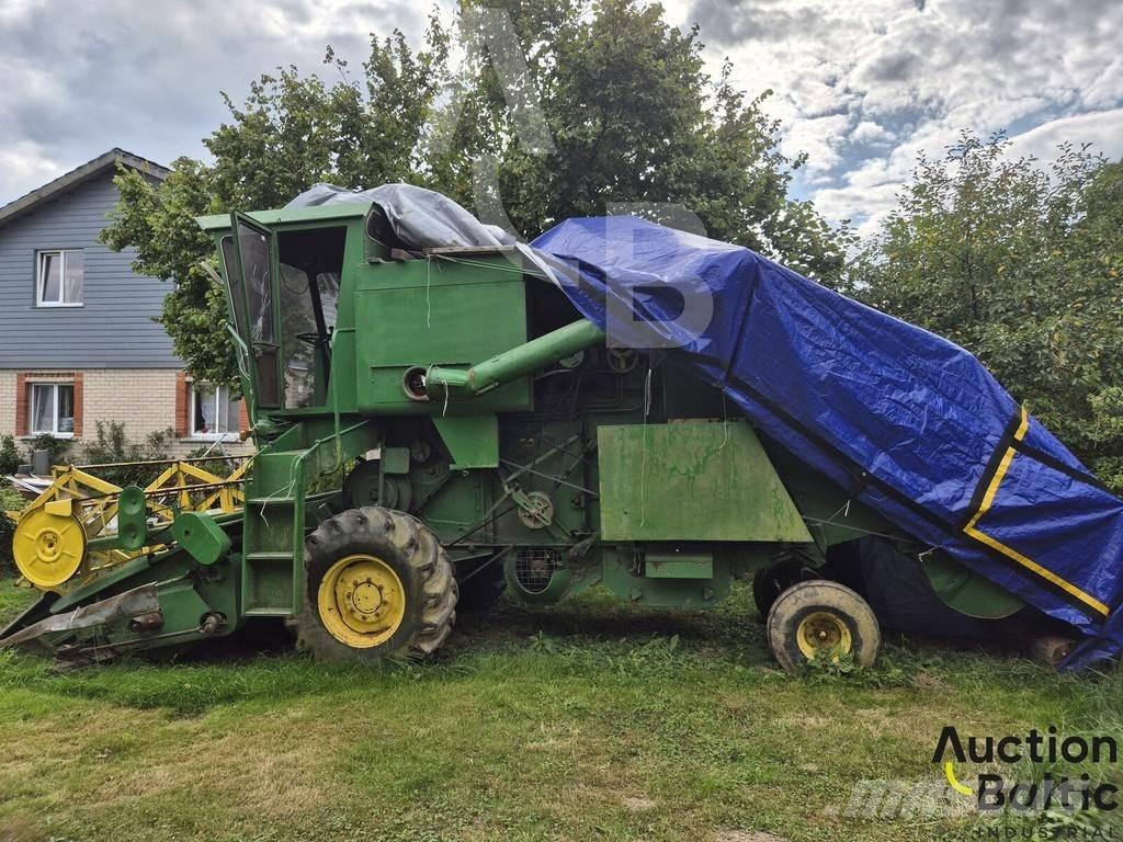 John Deere 935 Leikkuupuimurit