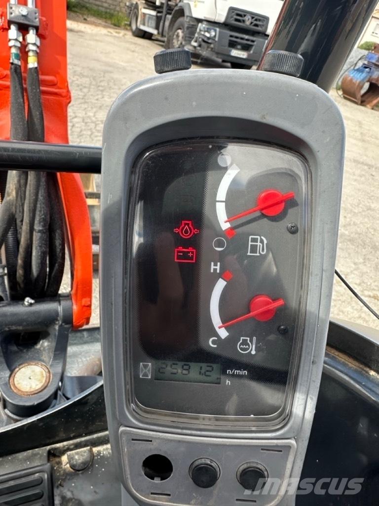 Kubota U 27-4 Minikaivukoneet < 7t
