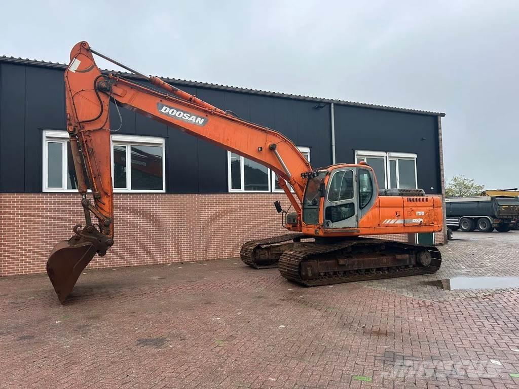 Doosan DX255LC Telakaivukoneet