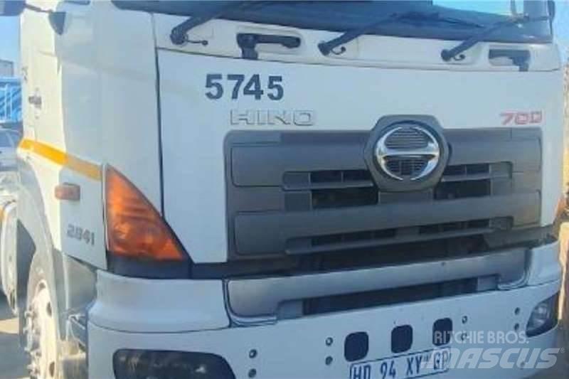 Hino 700 2841 Muut kuorma-autot