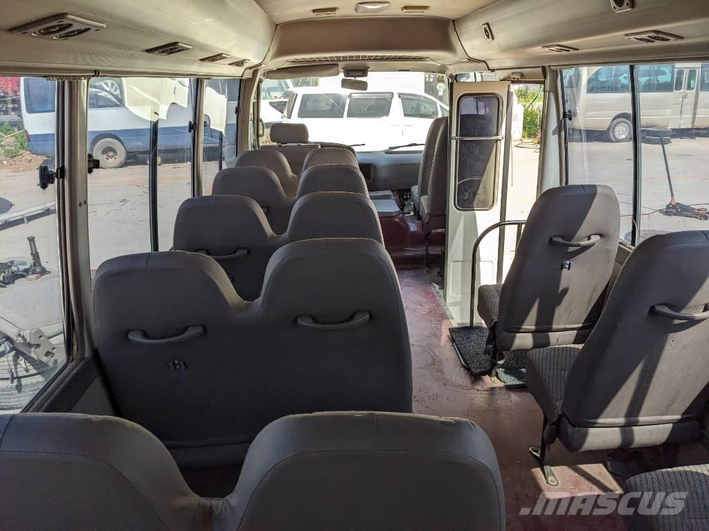 Toyota Coaster Bus Minibussit