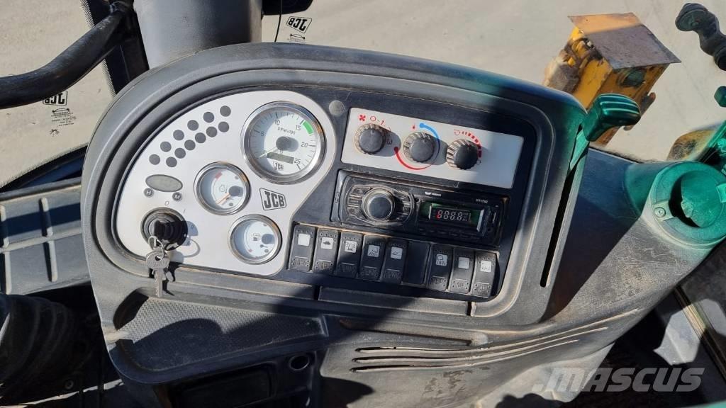 JCB 3 CX Kaivurikuormaajat