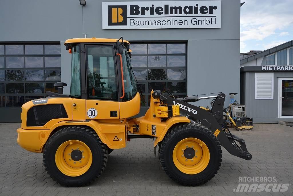 Volvo L 35 HS Pyöräkuormaajat