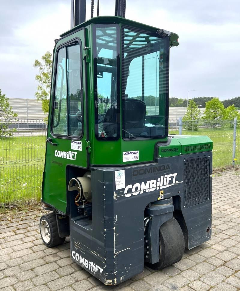 Combilift CB 2500 Nelitietrukit