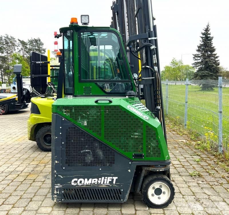 Combilift CB 2500 Nelitietrukit