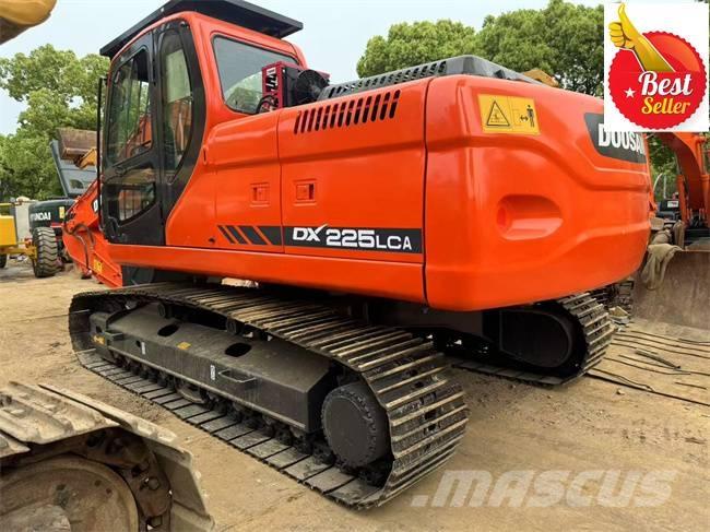 Doosan DX 225 LCA Telakaivukoneet
