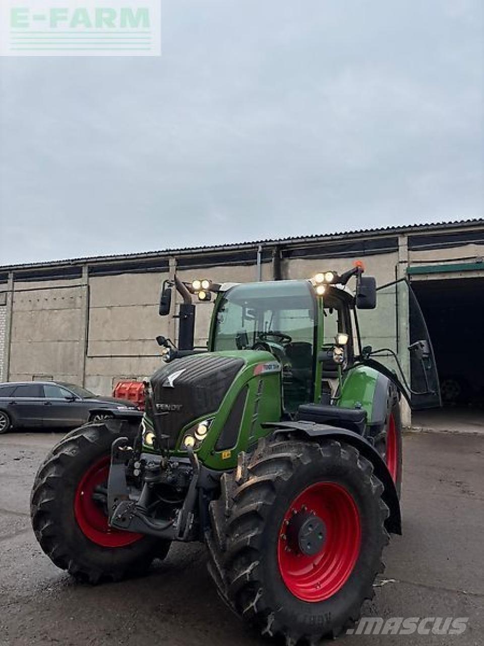 Fendt 724 vario Traktorit