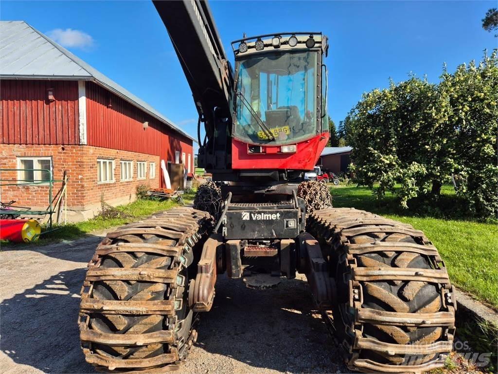 Valmet 901.2 Harvesterit