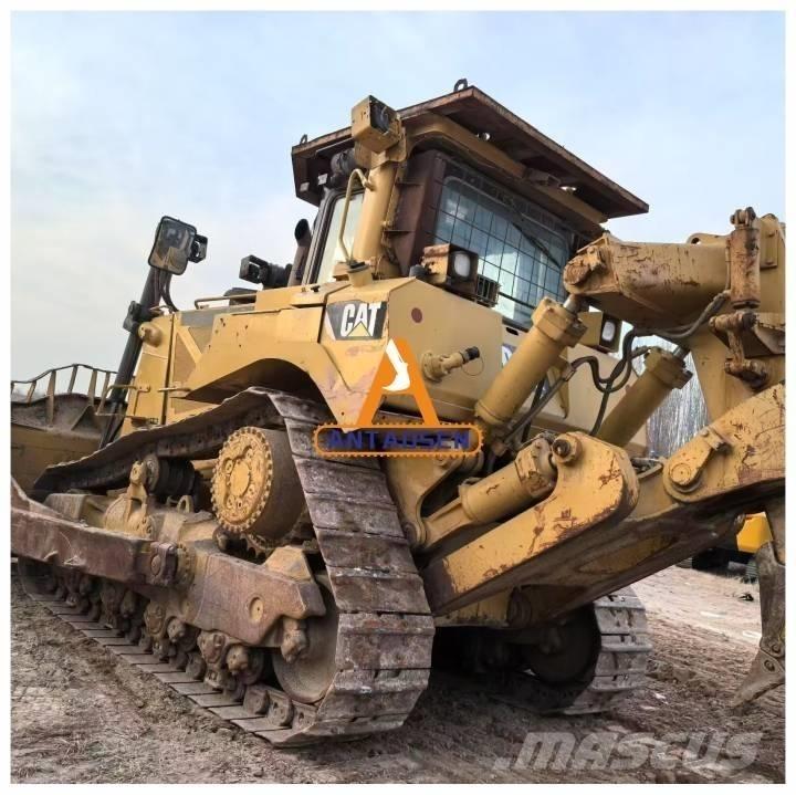 CAT D 8 T Telaketjupuskutraktorit