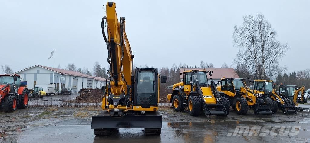 JCB 131 X Telakaivukoneet