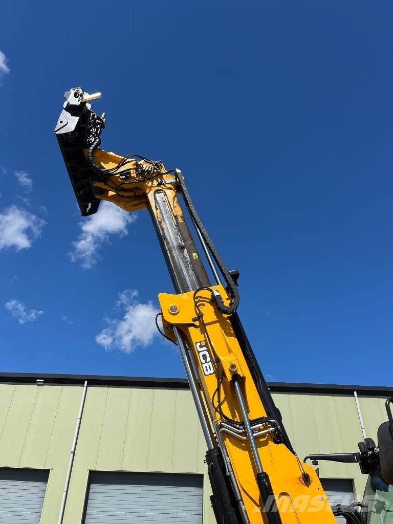 JCB TM 420 Maatalouskurottajat